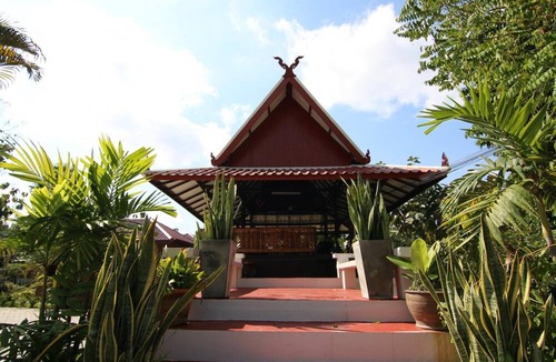 San Sai House | Little Teak Home Stay