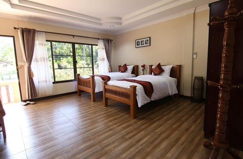 San Sai House | Little Teak Home Stay