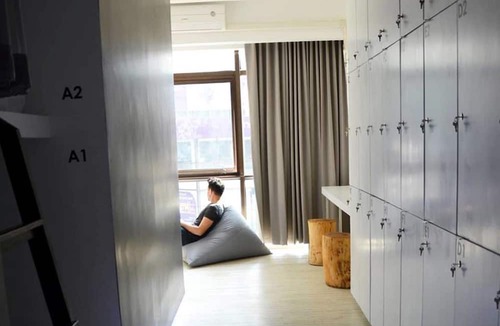 Khlong Toei Nuea Hostel | 3Howw Hostel at Sukhumvit 21