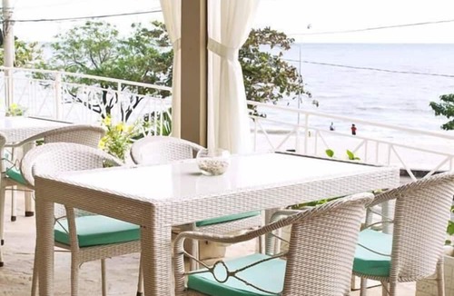 Krong Kaeb Hotel | The Beach House