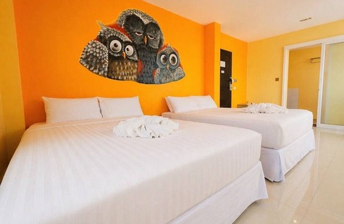 San Chao Pho Suea House | Sukhum Khaosan Au Bon Hostel