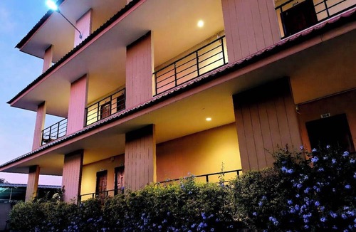 Nang Rong Hotel | Bumnsaya Place