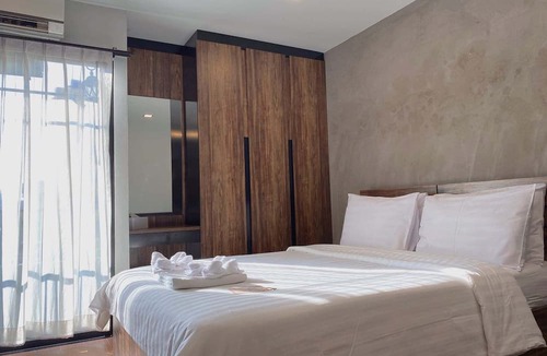 Chan Kasem Hotel | My loft residence
