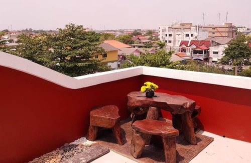Khu Khot Hotel | Suansin Art Garden