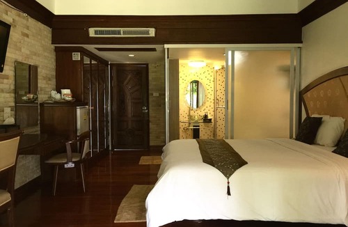 Sakon Nakhon Hotel | NH Elegant Hotel