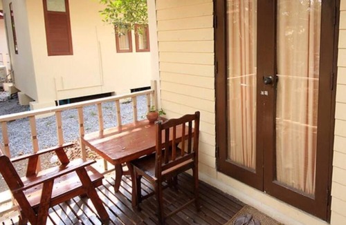 Lumphli Hotel | The Old Palace Resort