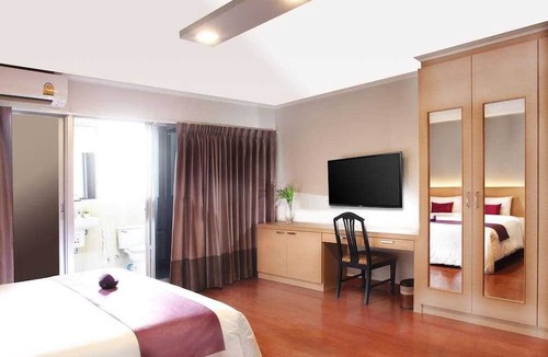 Yan Nawa Hotel | Collection O The Step Sathorn