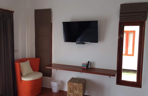 Chum Het Hotel | Lemon Resort