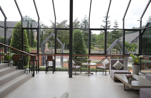 Su Thep Hotel | Flora Creek Resort & Garden Chiang Mai