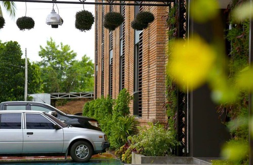 Lampang Hotel | The Coconut Hotel