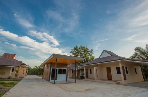 Phunphin Hotel | 88 Fine Hotel