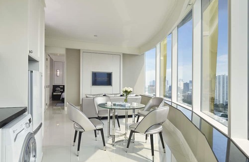 Wattana Hotel | Grande Centre Point Sukhumvit 55