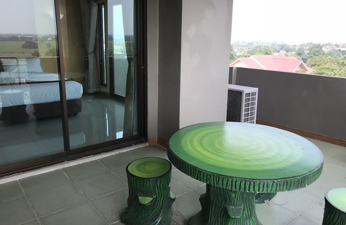 Nakhon Luang Hotel | Toh Buk Seng Riverside