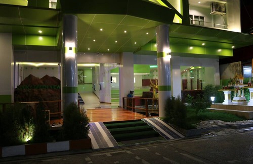 Hua Mak Hotel | Lucky Green View
