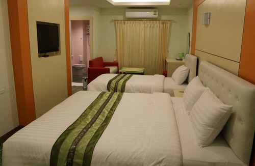 Hua Mak Hotel | Lucky Green View