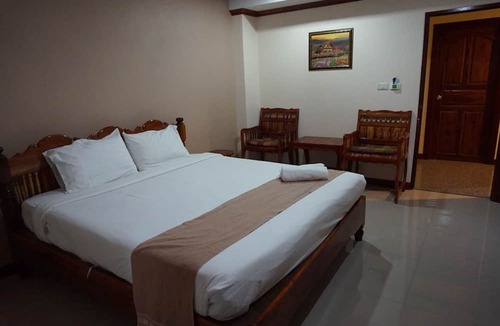 Nakhon Phanom Hotel | NP Residence