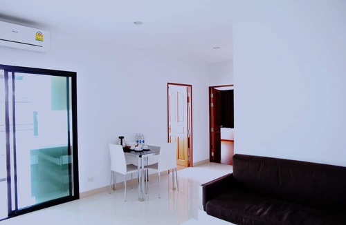 Tha Sala Hotel | V-twin Condo Donjan
