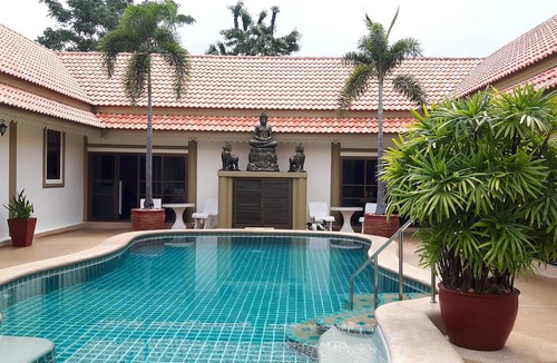 Bang Sare Hotel | Siam Court