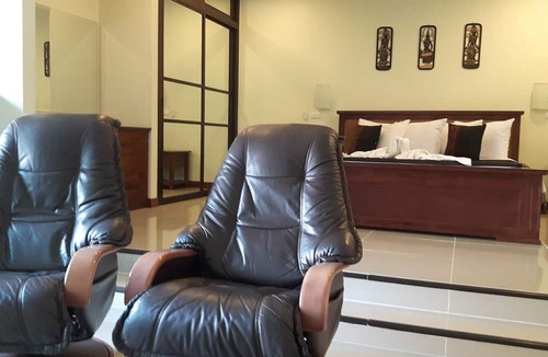 Bang Sare Hotel | Siam Court