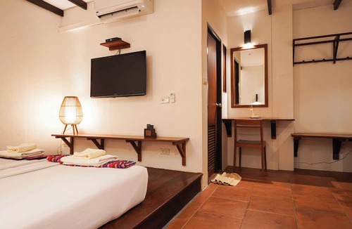 Amphawa Hotel | Thanicha Resort Amphawa