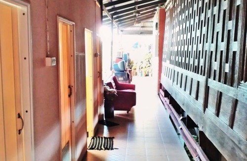 Amphawa House | Baanbon Homestay