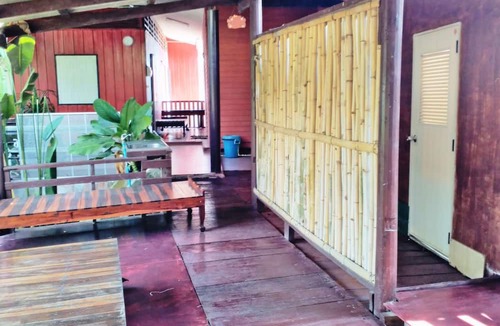Amphawa House | Baanbon Homestay