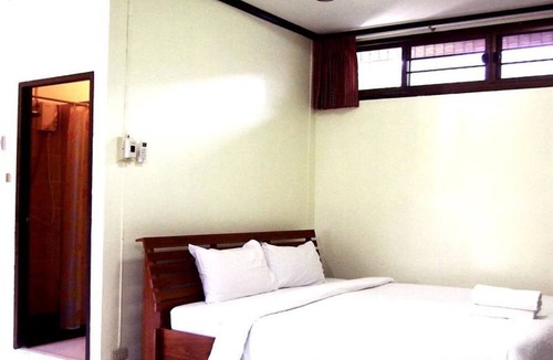 Nai Mueang Hotel | Living Apartment