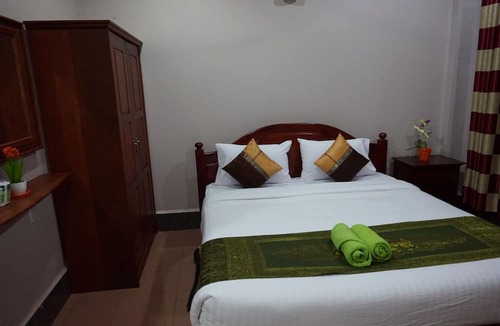 Pakse Hotel | Phetphaylin Hotel