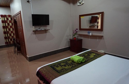 Pakse Hotel | Phetphaylin Hotel