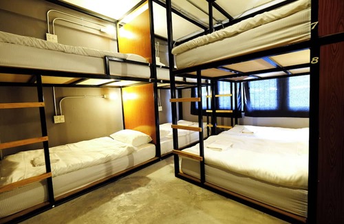 Si Phraya Hostel | The Backpack Hostel