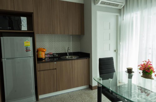 Bang Lamung Hotel | Modernbright Service Apartment