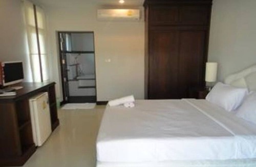 Khanom Hotel | Khanom Sunrise Beach Hotel