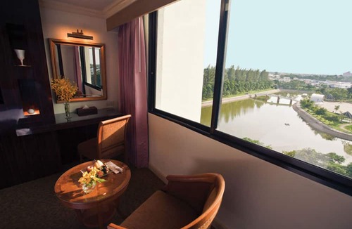 Mukdahan Hotel | Ploy Palace Hotel
