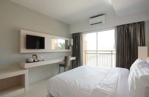 Khon Kaen Hotel | The Lake Hotel
