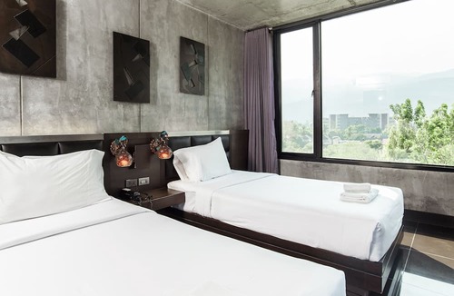 Chang Phueak Hotel | B2 Black Business & Budget Hotel