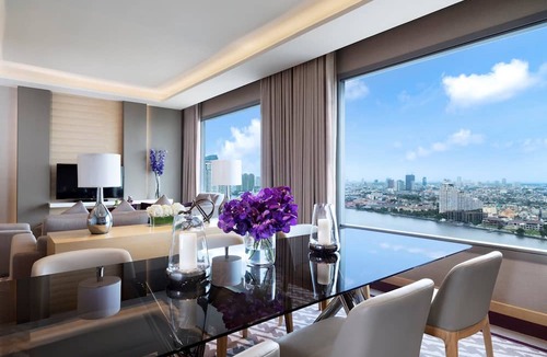 Samre Hotel | Avani+ Riverside Bangkok Hotel