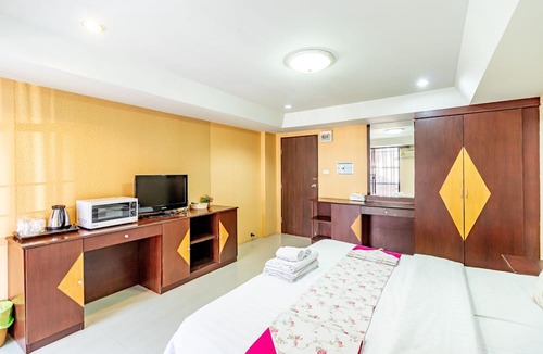 Bang Kho Laem Hotel | Grannylla Residence Charoenkrung