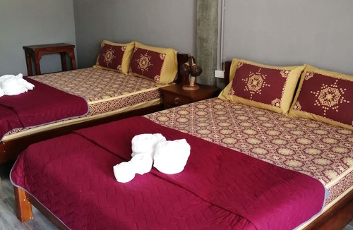 Bang Phra House | Yotin Guest House