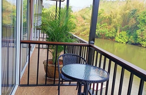 Tha Sao Resort | Pechmaneekan Beach Resort