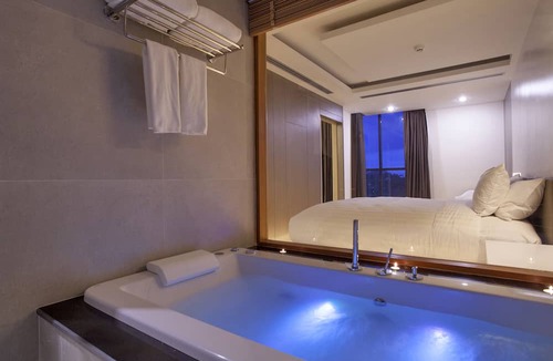 Phitsanulok Hotel | The Zense Boutique Hotel