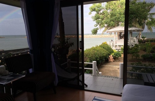 Laem Phak Bia Hotel | Chomtalay Resort at Had Chaosamran Beach