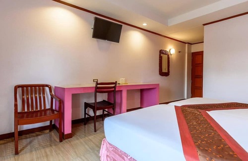 Nakhon Sawan Hotel | Beverly Hill Park Hotel