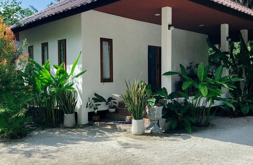 Khanom Villa | Maliblue resort khanom