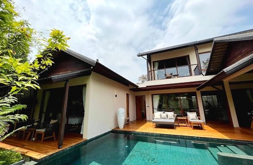 Wat Ket Villa | Rarin Villas