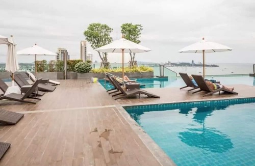 North Pattaya Apartment | Ultimate Luxury in New High Rise Tower