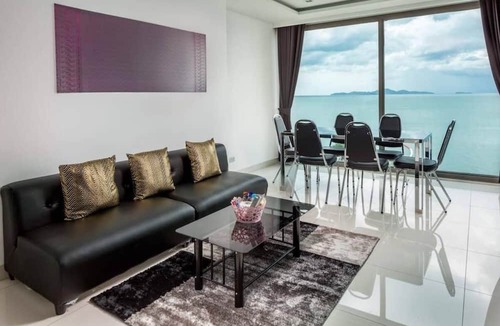 North Pattaya Apartment | Ultimate Luxury in New High Rise Tower
