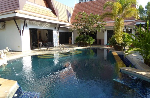 Rayong Villa | VIP Chain Resort Pool Villa