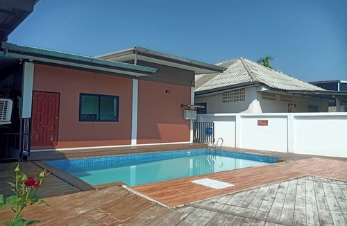 Rim Tai Villa | River Bend villas Chiang Mai