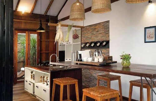 Kampot House | Khmer villa in the rice field area for 9 people