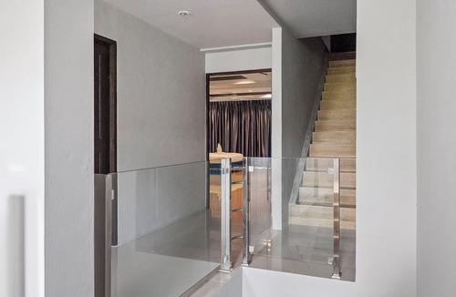 Kathu House | Golf view, pool villa. 5 Bed/Bath. 7 kms to Patong. Peaceful & private